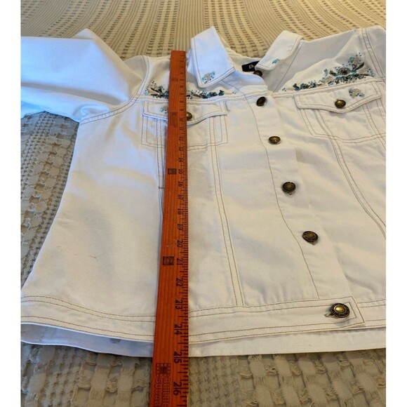 Denim & Co Jean Jacket Womens White Plus Size XL Western Beadwork Pockets - Picture 11 of 12